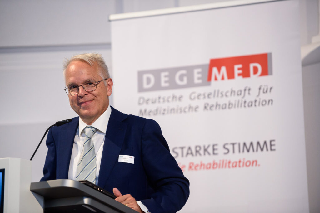 Unser Geschäftsführer bei seinem Vortrag zum Thema "Public Reporting".